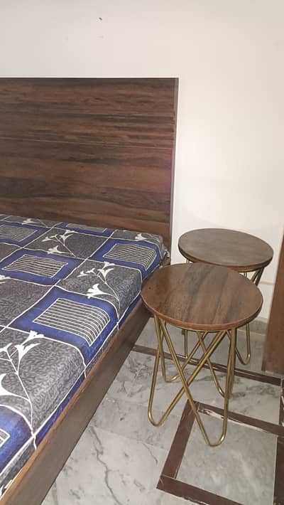 Bed chester cubboard