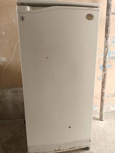 LG SINGLE DOOR FRIDGE