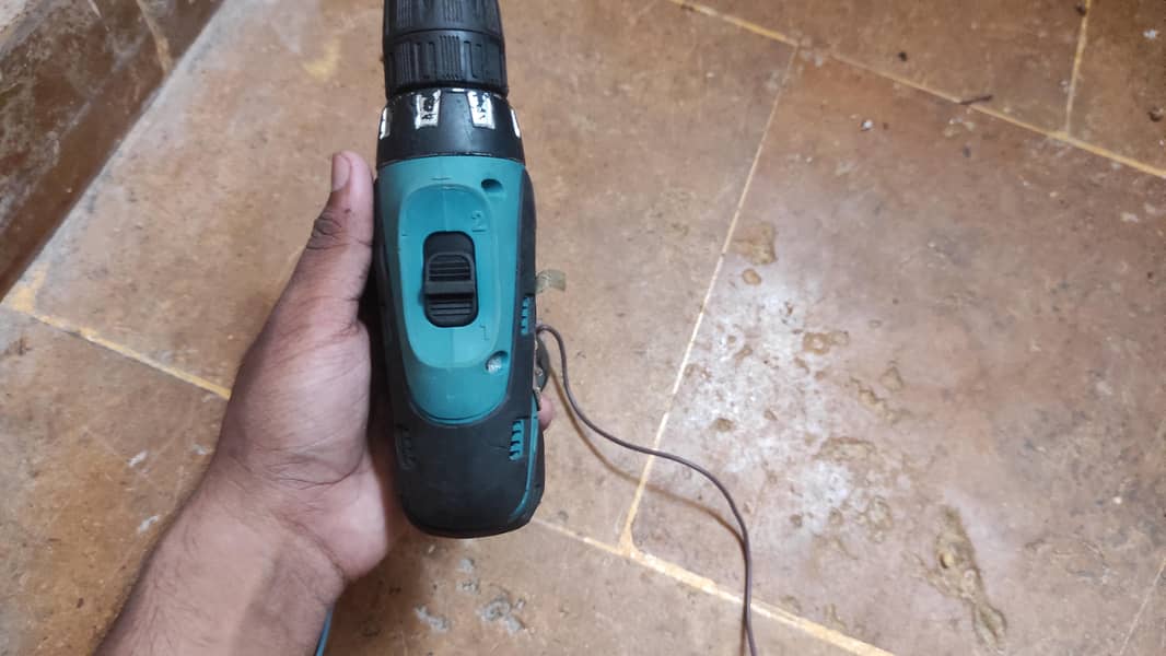 cordless drill 1