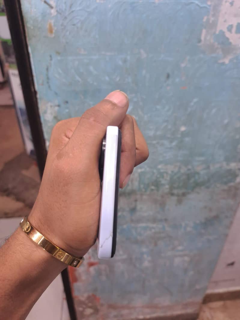 Tecno Camon 19 4