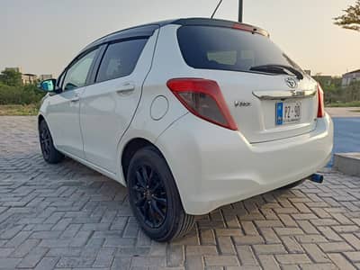 TOYOTA VITZ 1300CC PUSH START PACKAGE