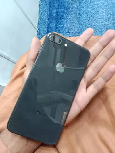 Apple iPhone 8 Plus