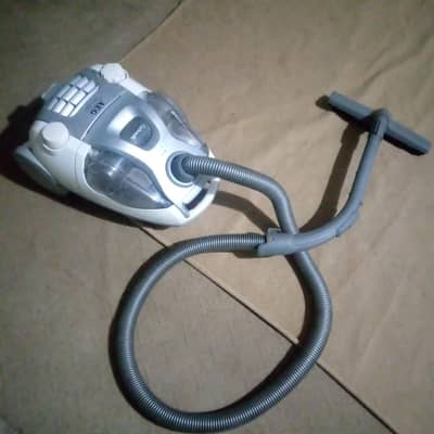 vacuum cleaner