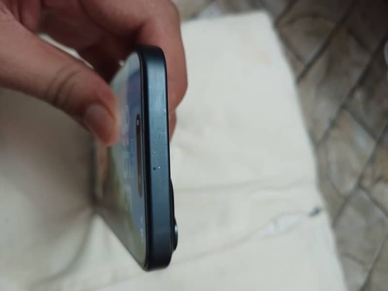 Apple iPhone 15 plus 3