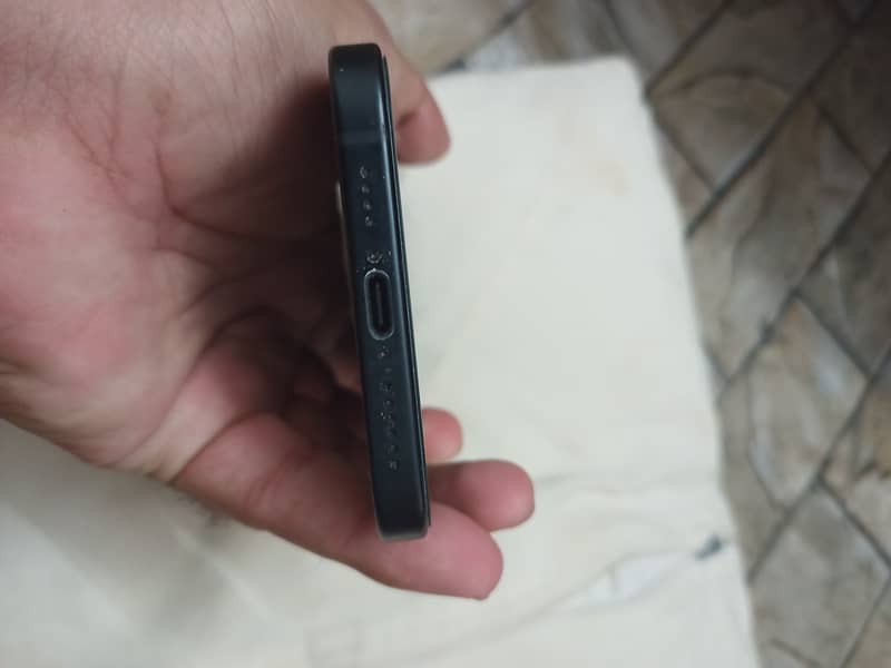 Apple iPhone 15 plus 5