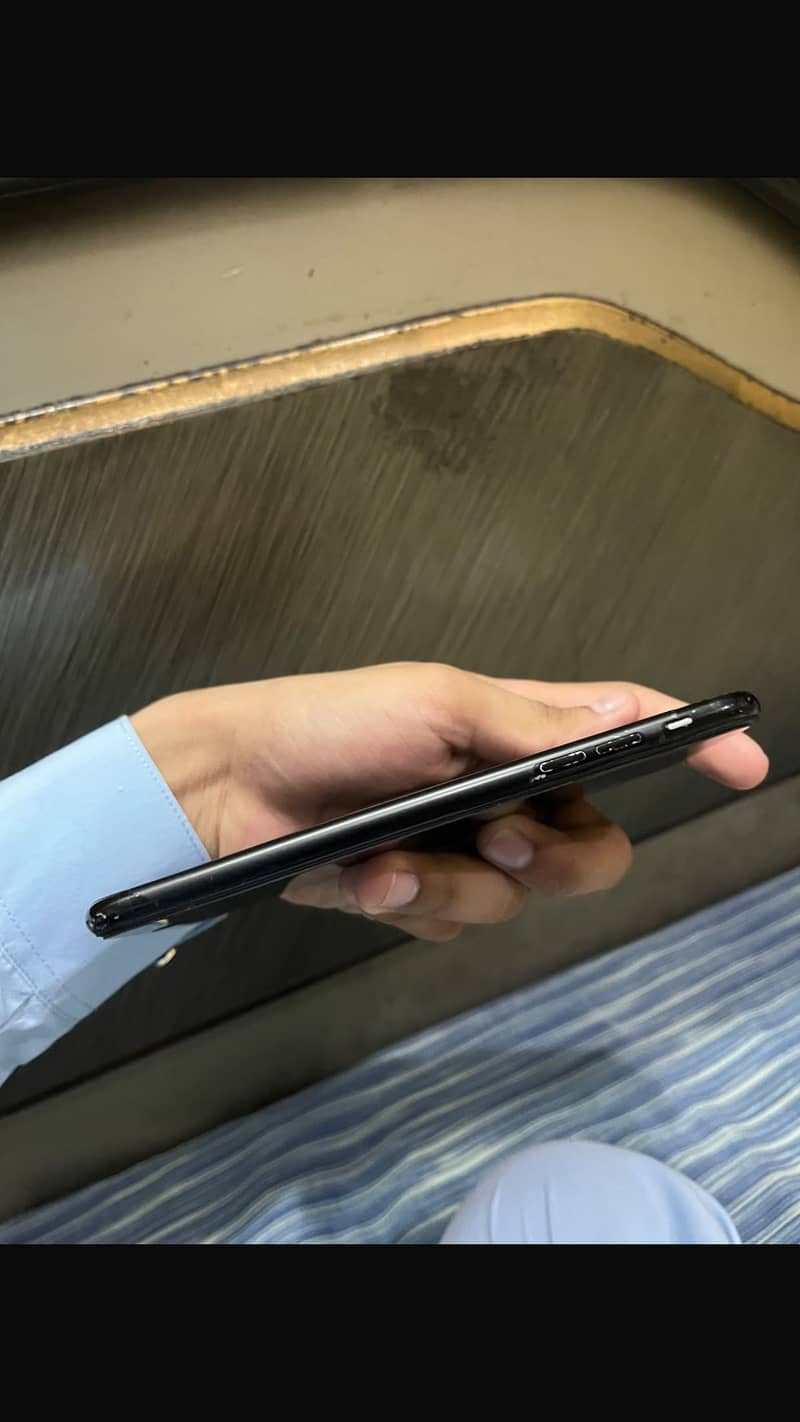 Apple iPhone 7 Plus 4