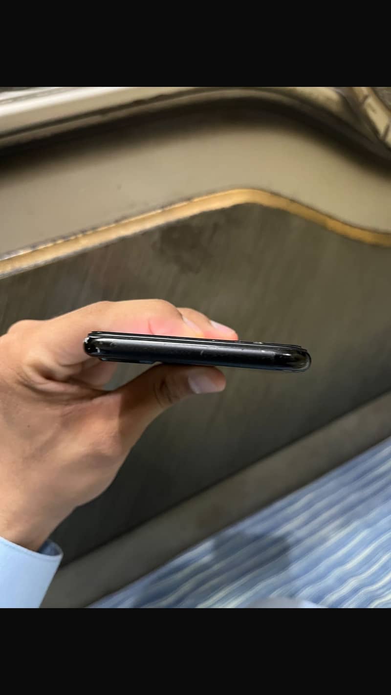 Apple iPhone 7 Plus 5