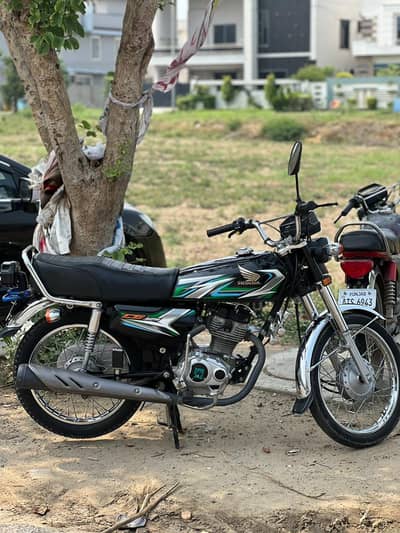 Honda 125 2023 model fresh