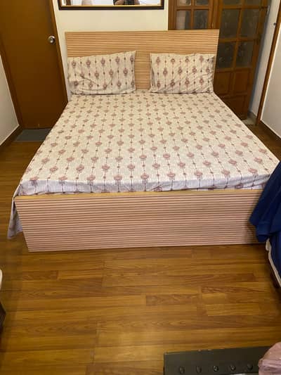 Queen Size Wooden Bed with Mattress| Modern Design