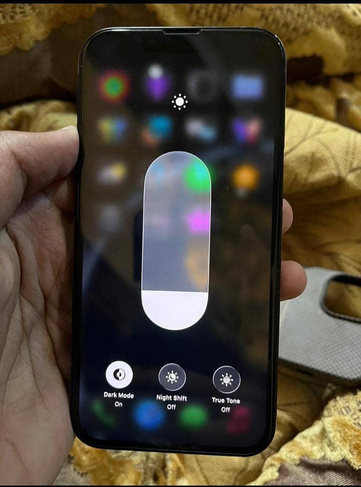 Apple iPhone 13 5