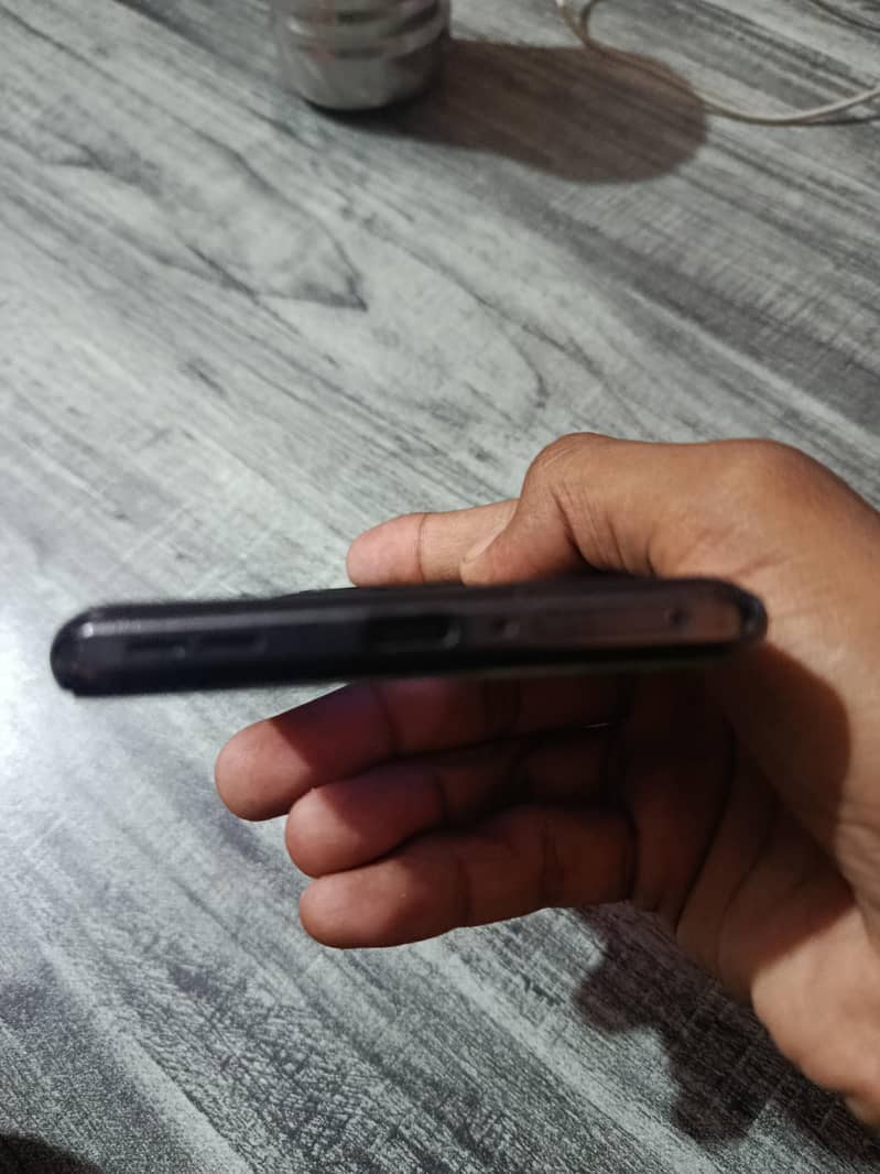 One Plus 10T 4