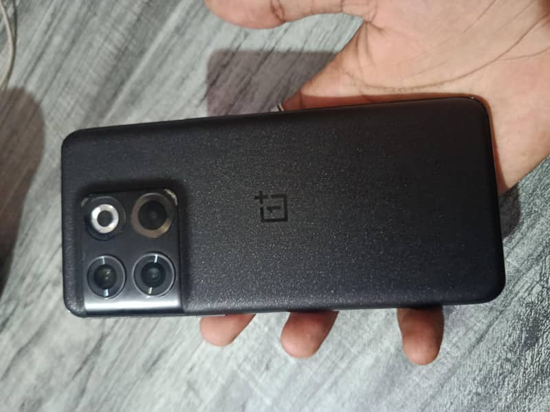 One Plus 10T 6