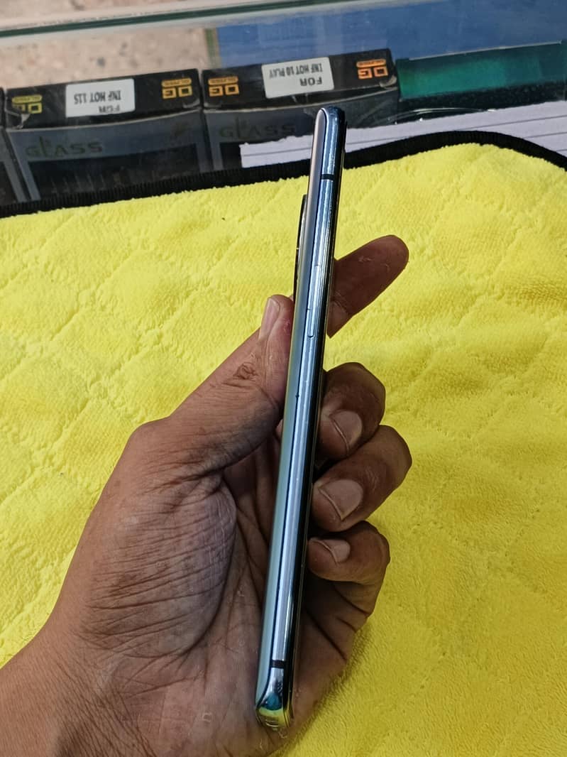 One Plus 7T 3