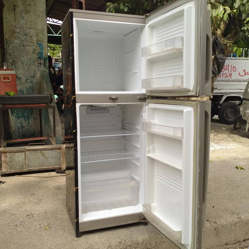 Refrigerator 1