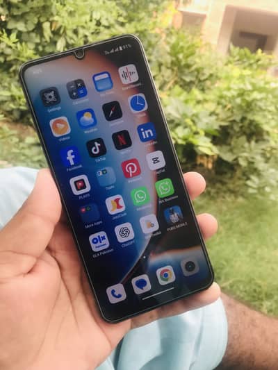 Realme C63 8/128 android 16 exchange possible
