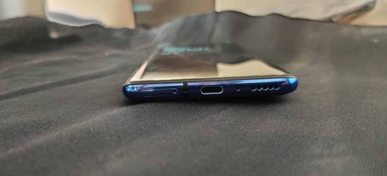 One Plus 7 Pro 3
