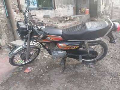 Black Honda 125
