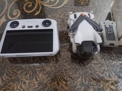 DJI Mini 3 with RC Remote New Condition Original Battery