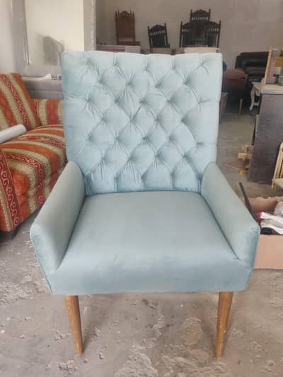 bedroom chair 