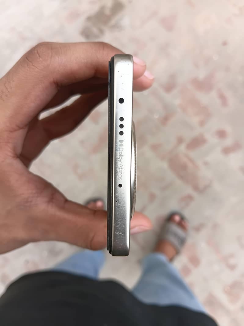 Tecno CAMON 30 7