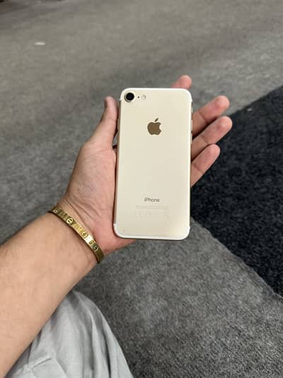 Apple iPhone 7