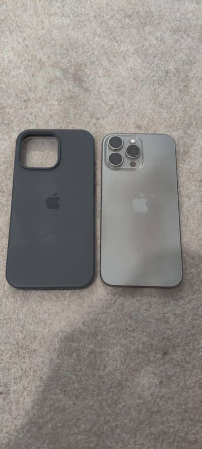 Apple iPhone 16 Pro Max