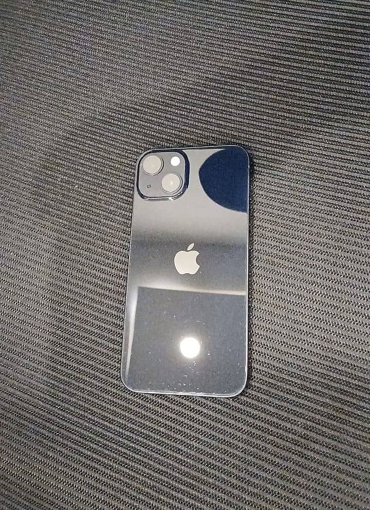 Apple iPhone 13 11