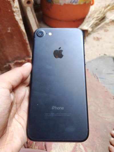 Apple iPhone 7