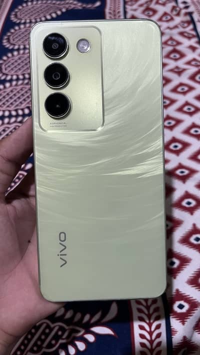 Vivo Y100