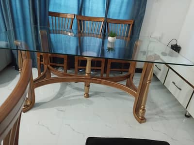 Dining table and 6 chairs