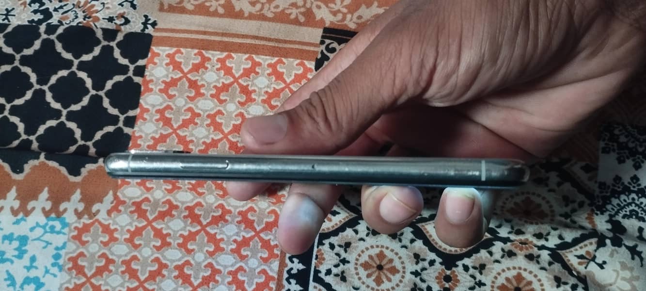 Apple iPhone X back pennal change 5