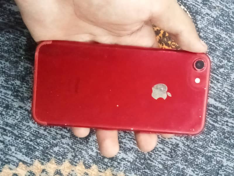 Apple iPhone 7 2