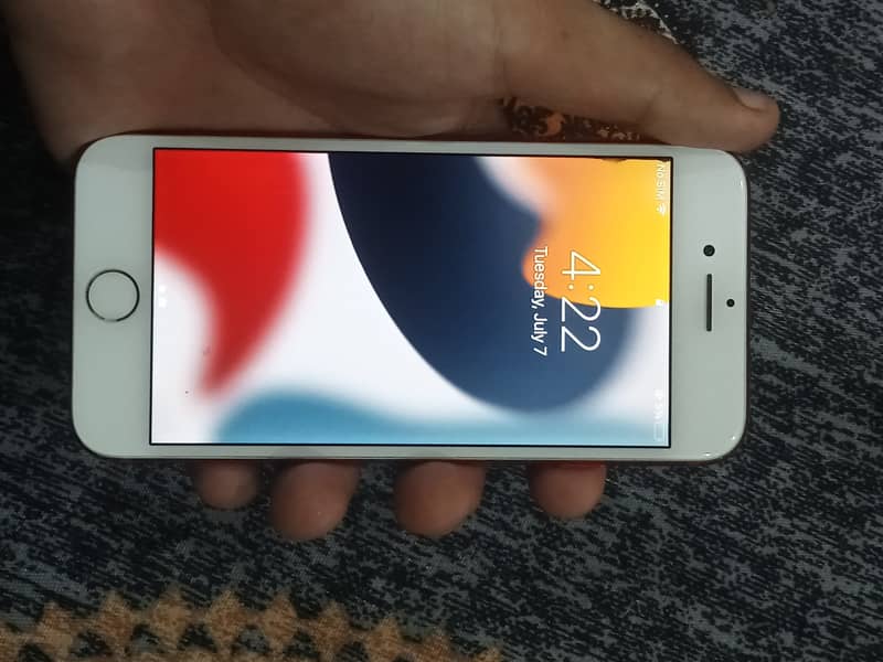 Apple iPhone 7 3