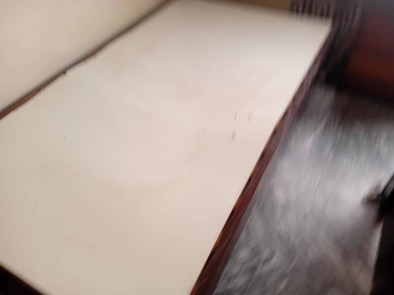 single bed 0