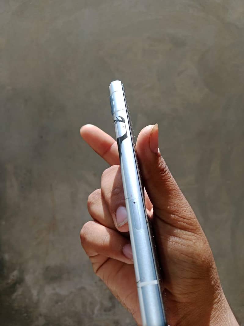 Google Pixel 7a 3
