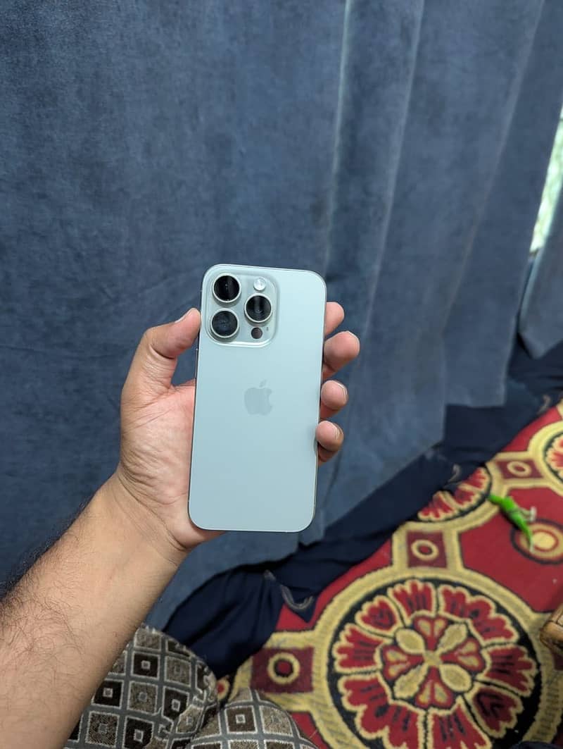 Apple iPhone 15 Pro 5