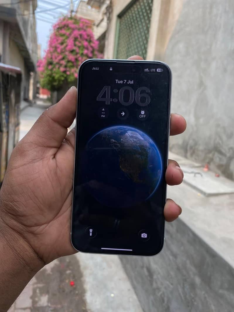Apple iPhone 15 plus 2