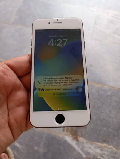 Apple iPhone 8