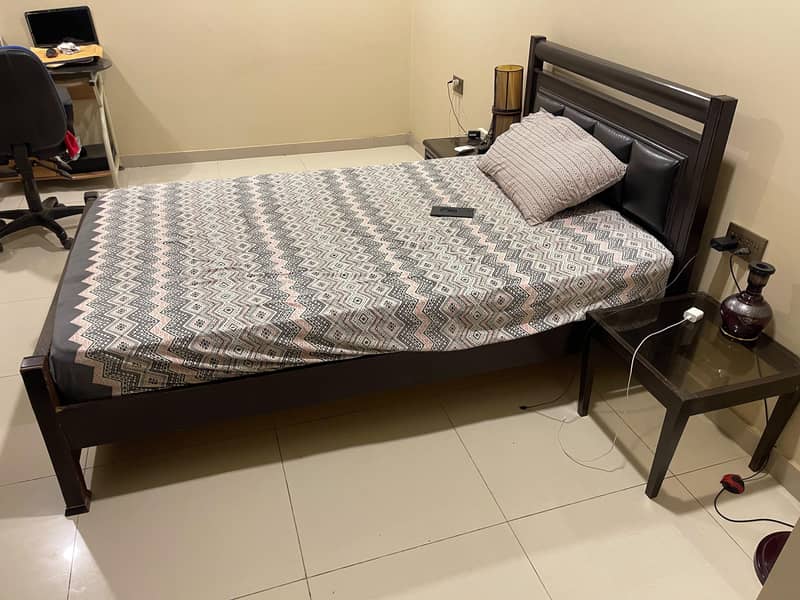 Single Solid Wood Bed – Excellent Condition 3