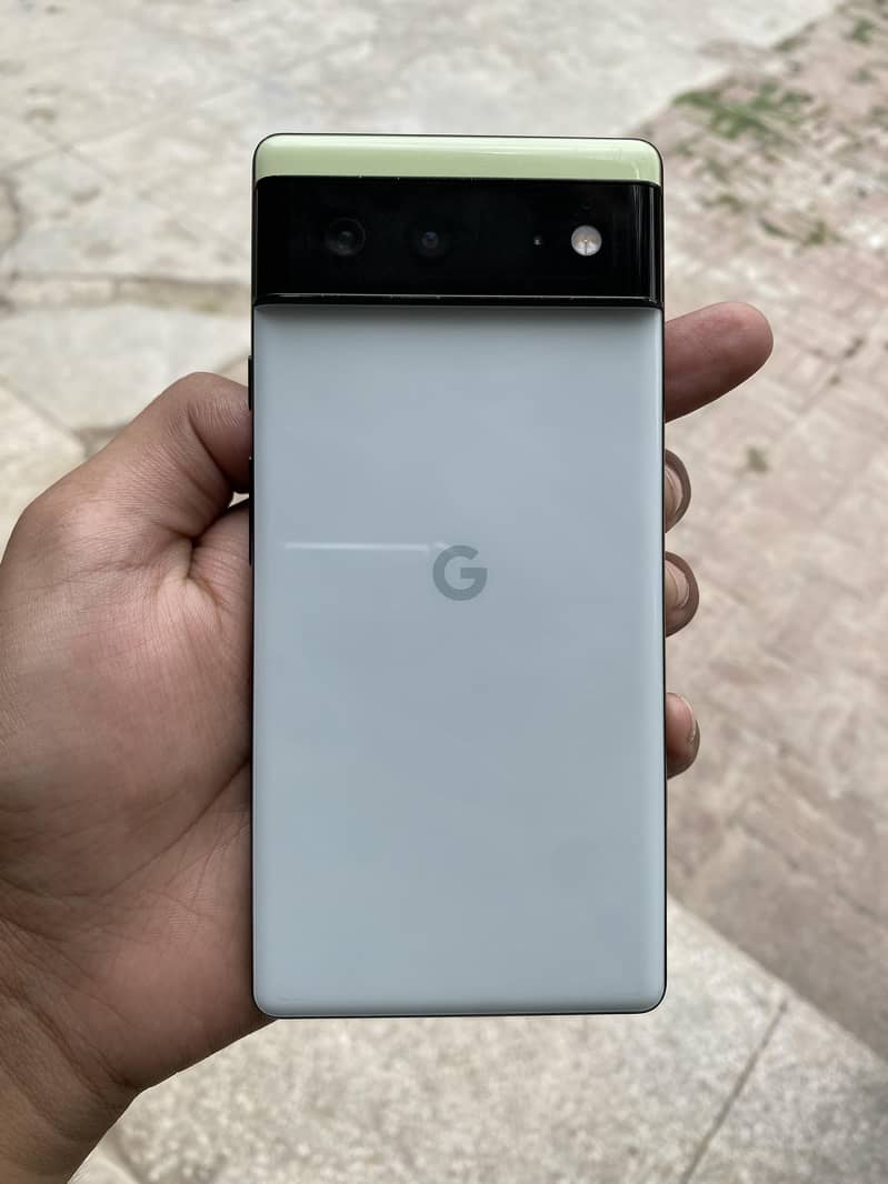 Google Pixel 6 4