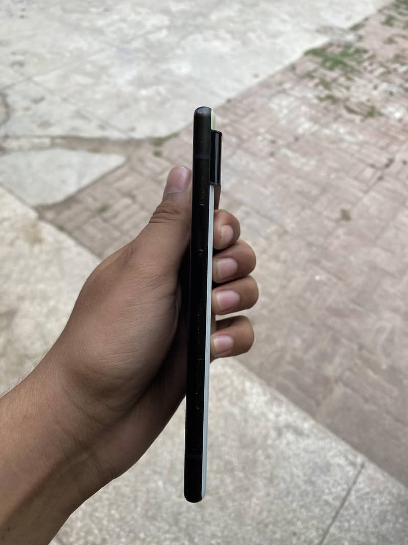 Google Pixel 6 5