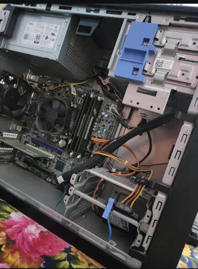 I'm Selling My Dell Intel (R) Core (TM) i7-7700 {3620}
