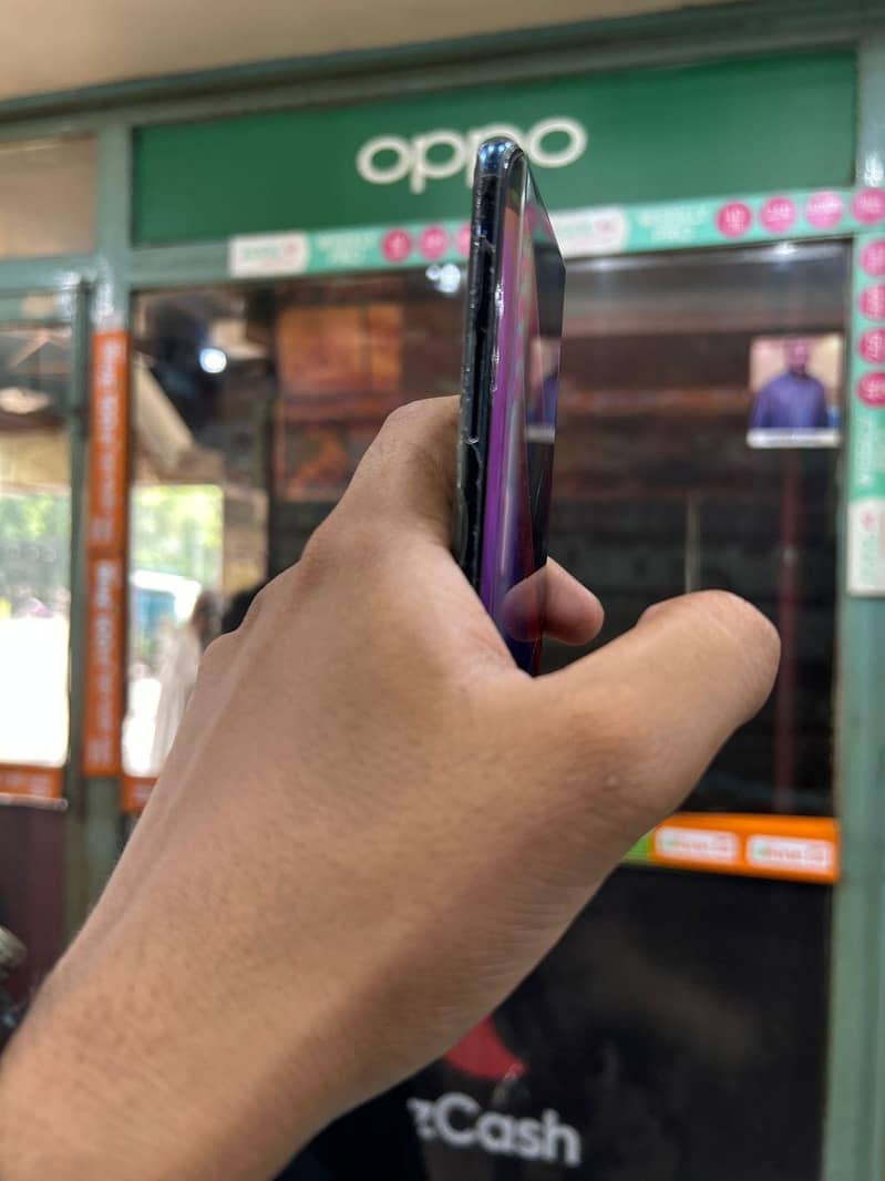 One Plus 7 Pro 8 256 5