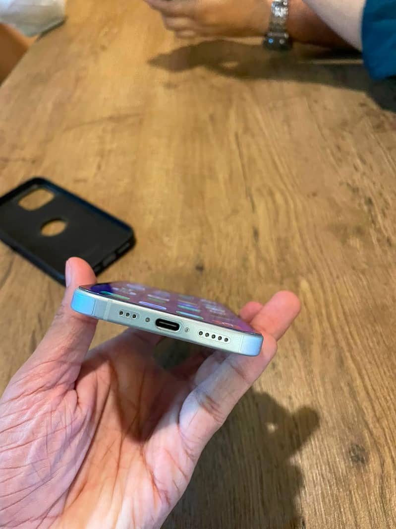 Apple iPhone 15 1
