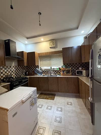 8 MARLA DOUBLE STOREY HOUSE AVAILABLE FOR SALE WITH SOLAR