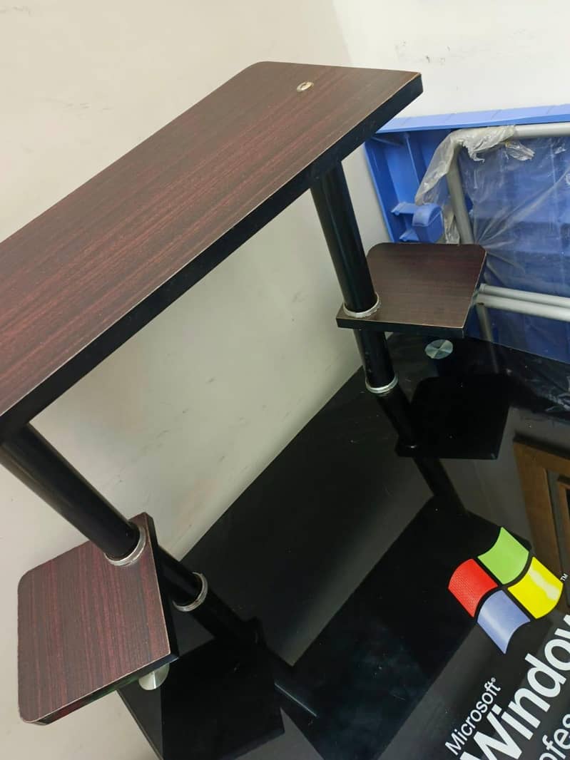 computer trolly 3