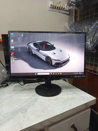 ViewSonic 22" Borderless IPS LED Monitor with Built-in Speakers A++