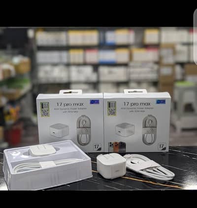 iPhone 17 Pro Max 40w NFC Dynamic Charger with C to C Cable.