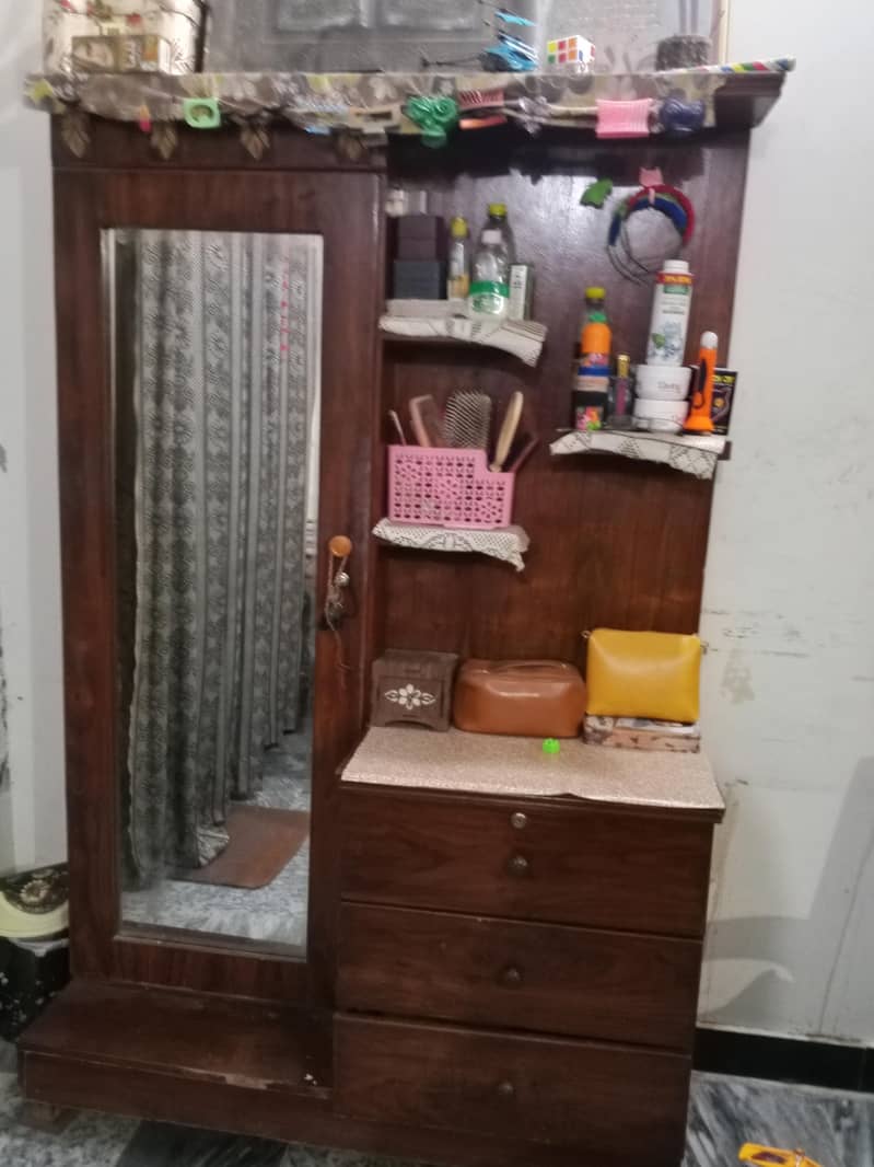 dressing table 3