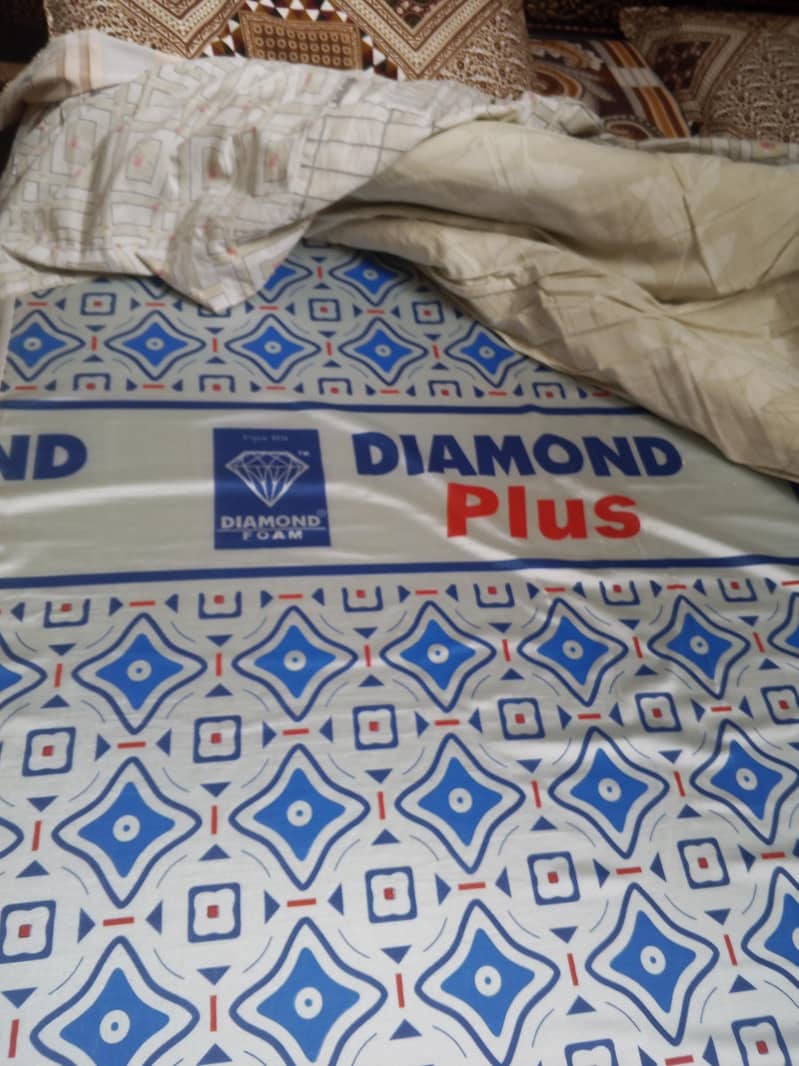 bed with mattres 5
